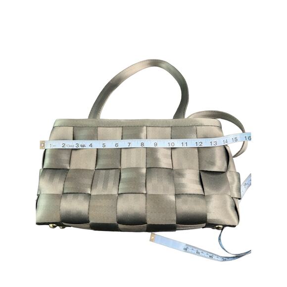 Harveys Seatbelt Bag Gray Zipper Closure Double Strap Boxy Tote Shoulder Bag - Picture 8 of 9